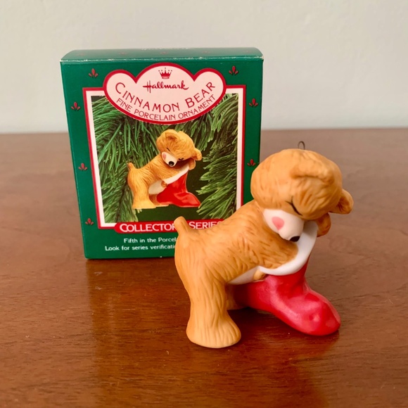 Hallmark Keepsake Ornament 1987 Cinnamon Bear 5th in Series - Picture 4 of 6
